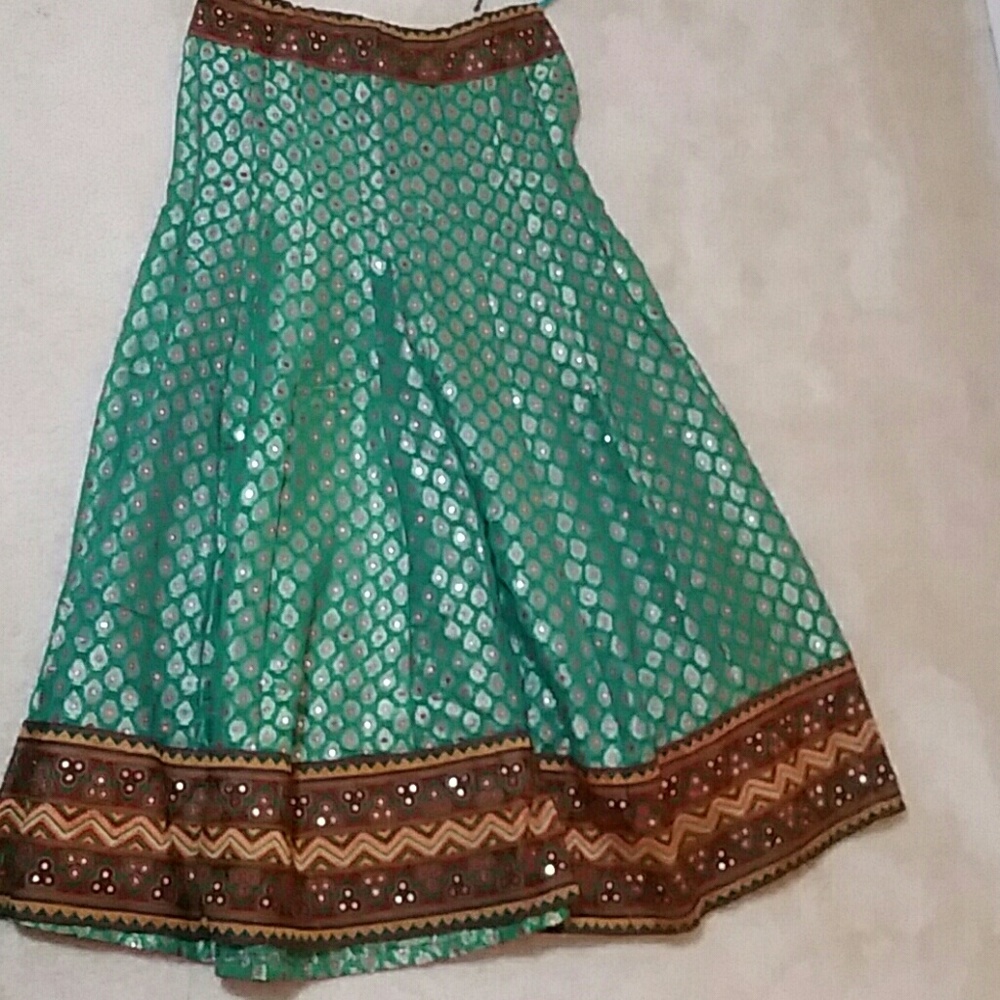 Ghaghra/skirt n dupptta/scarf